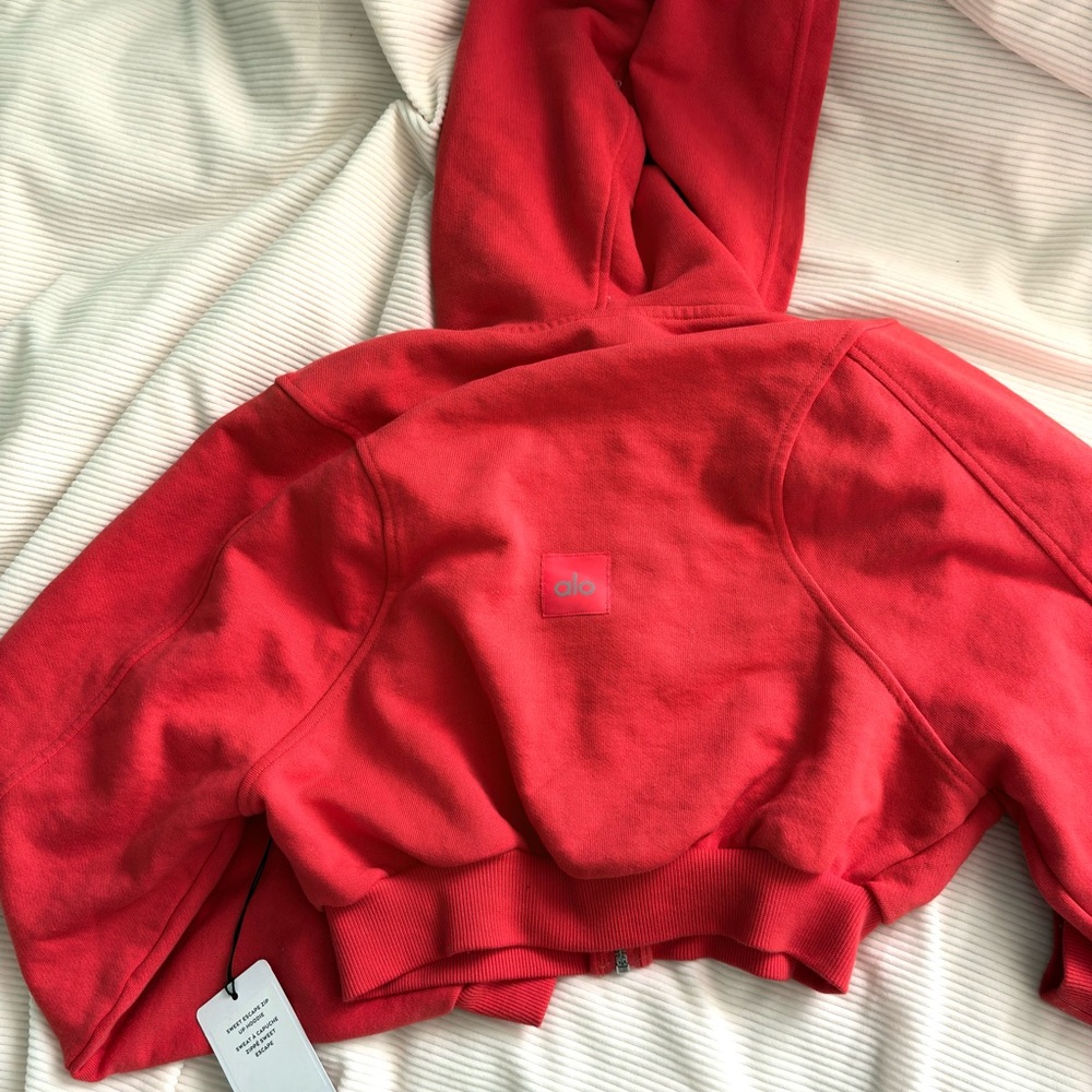 Alo yoga sweet escape red hot summer jacket - Picture 8 of 11